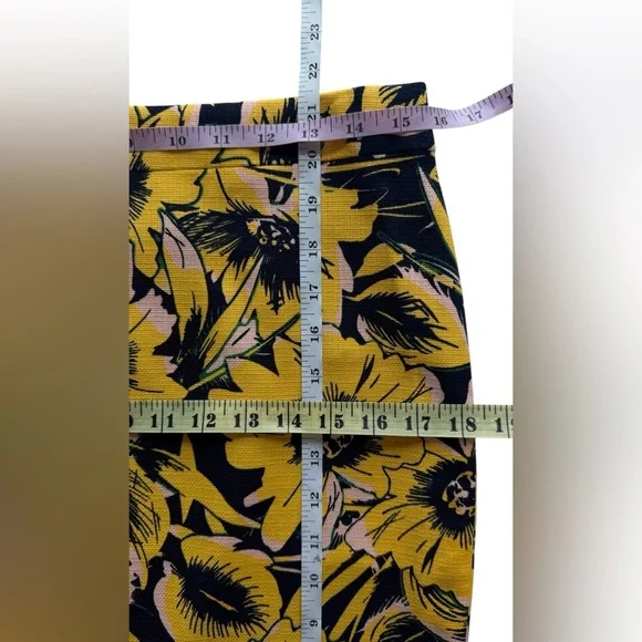 NWT J. Crew Floral Yellow Pencil Skirt Size 4 - Picture 7 of 9